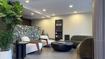 Canmore Inn & Suites