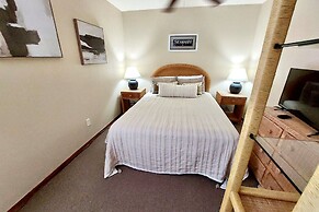 Ocean Reef 702 3 Bedroom Townhouse by RedAwning