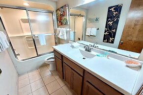 Ocean Reef 702 3 Bedroom Townhouse by RedAwning