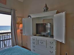 Ocean Reef 702 3 Bedroom Townhouse by RedAwning