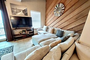 Ocean Reef 702 3 Bedroom Townhouse by RedAwning