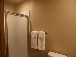 Ocean Reef 702 3 Bedroom Townhouse by RedAwning