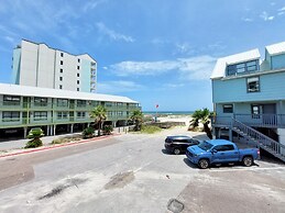 Ocean Reef 601 2 Bedroom Condo by RedAwning