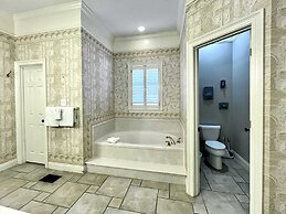 H_blue Atlantis 6 Bedroom Home by RedAwning