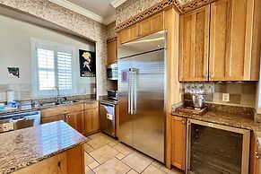 H_blue Atlantis 6 Bedroom Home by RedAwning