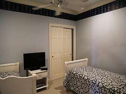 H_blue Atlantis 6 Bedroom Home by RedAwning