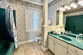 H_blue Atlantis 6 Bedroom Home by RedAwning