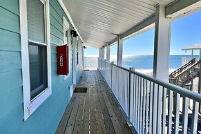 Sunrise Ge 212 2 Bedroom Condo by RedAwning