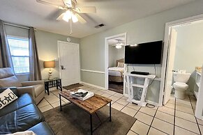 Sunrise Ge 212 2 Bedroom Condo by RedAwning