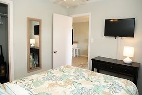 Sunrise Ge 212 2 Bedroom Condo by RedAwning