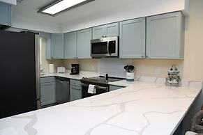 Ocean Reef 802 3 Bedroom Townhouse by RedAwning