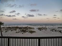 Ocean Reef 802 3 Bedroom Townhouse by RedAwning