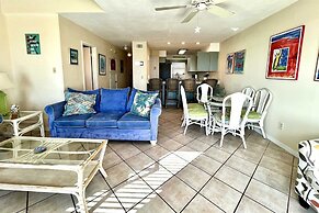 Ocean Reef 802 3 Bedroom Townhouse by RedAwning