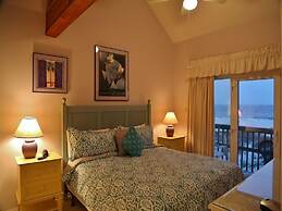 Ocean Reef 802 3 Bedroom Townhouse by RedAwning