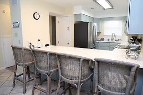 Ocean Reef 802 3 Bedroom Townhouse by RedAwning