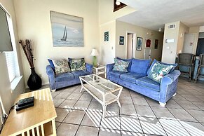 Ocean Reef 802 3 Bedroom Townhouse by RedAwning