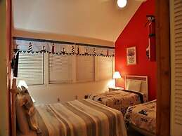 Ocean Reef 802 3 Bedroom Townhouse by RedAwning