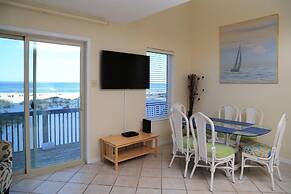 Ocean Reef 802 3 Bedroom Townhouse by RedAwning