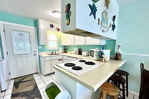 Harbor House B2 2 Bedroom Condo by RedAwning