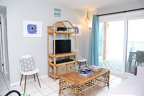 Harbor House B4 2 Bedroom Condo by RedAwning