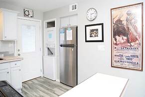 Harbor House B4 2 Bedroom Condo by RedAwning