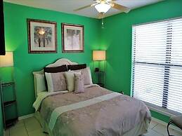 H_oz -toto 3 Bedroom Home by RedAwning