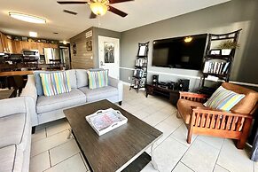 H_oz -toto 3 Bedroom Home by RedAwning