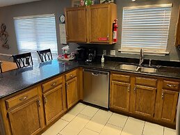 H_oz -toto 3 Bedroom Home by RedAwning