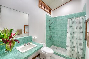 Yucca Beachfront Hotel