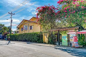 Yucca Beachfront Hotel