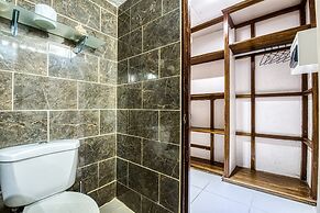 Yucca Beachfront Hotel