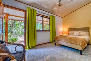 Yucca Beachfront Hotel