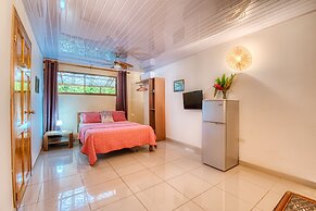 Yucca Beachfront Hotel