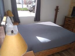 Kootenai Valley Motel