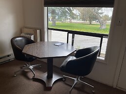 Kootenai Valley Motel