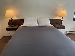 Kootenai Valley Motel