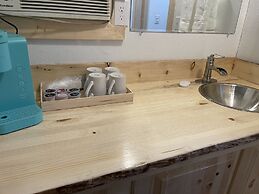 Kootenai Valley Motel