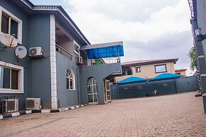 Jolac Hotel And Suites