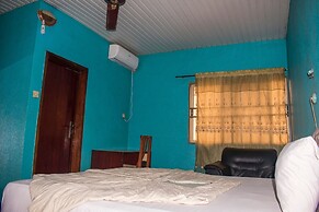 Jolac Hotel And Suites