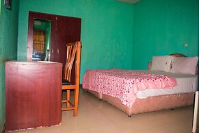 Jolac Hotel And Suites