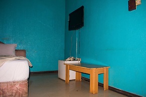 Jolac Hotel And Suites