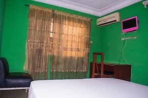 Jolac Hotel And Suites