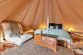 Luxury Under Canvas