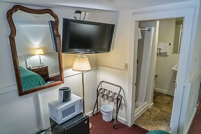 Mount Whittier Motel