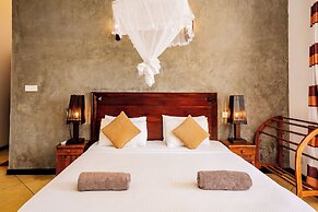 Central Beach Inn