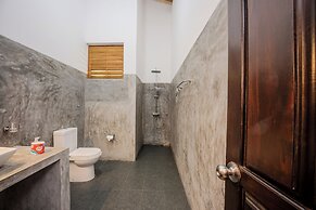 Central Beach Inn