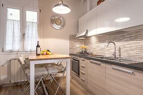 Santa Croce Place by Mmega