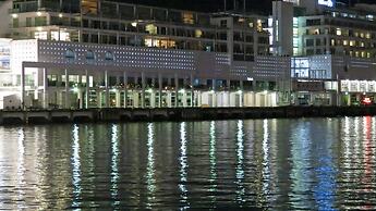 Princes Wharf Couple's Retreat - Adults Only