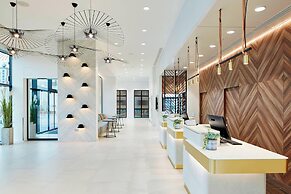 Courtyard by Marriott Luton Airport