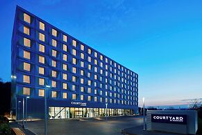 Courtyard by Marriott Luton Airport